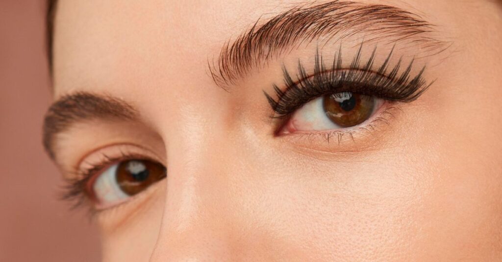 How to remove eyelash extensions at home